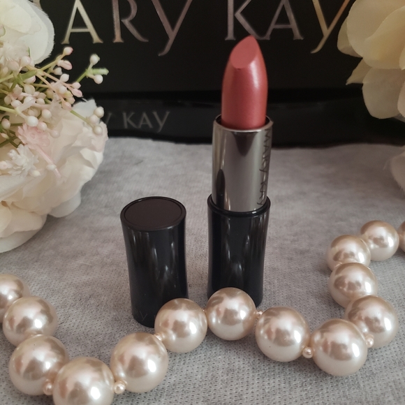 Mary Kay GARNETFROST lipstick - Picture 1 of 1